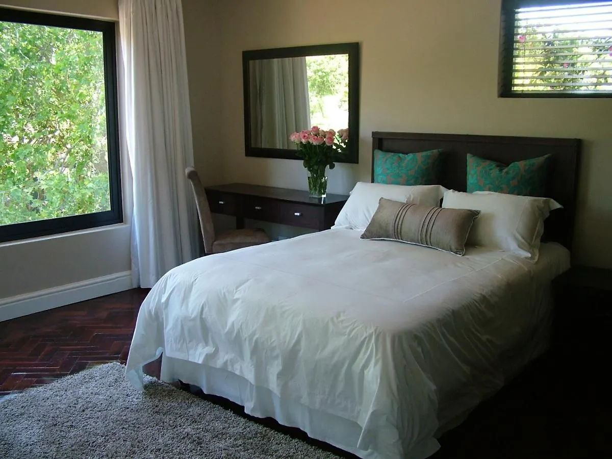 Guest house Inverness Manor Cape Town